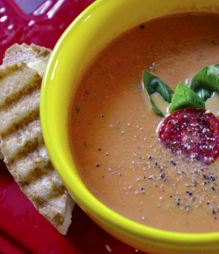 TOMATO BASIL CREAM SOUP