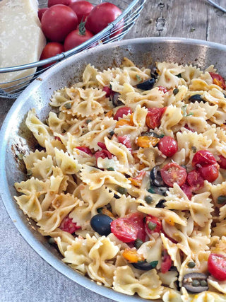 Bow-Tie Pasta with Cherry Tomatoes & Fresh Basil