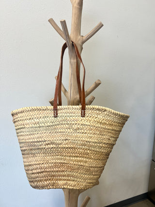 Basket braided weave with Caramel flat long handle