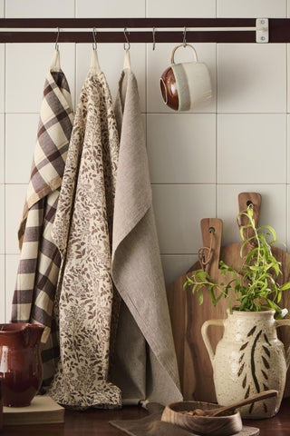 Tea Towel, Thin Brown Stripe