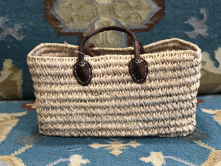 Basket knot weave dark brown short round handle box